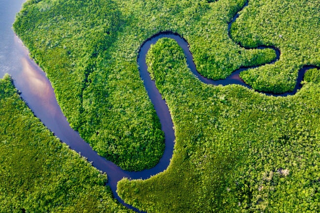 Nhà Giao Dịch